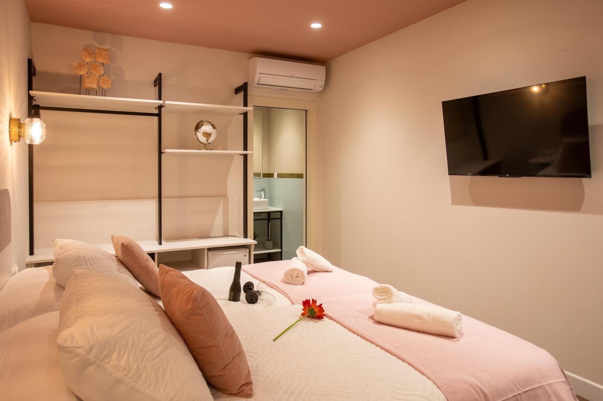 Boutique Rooms Playa Burriana Nerja Exterior foto