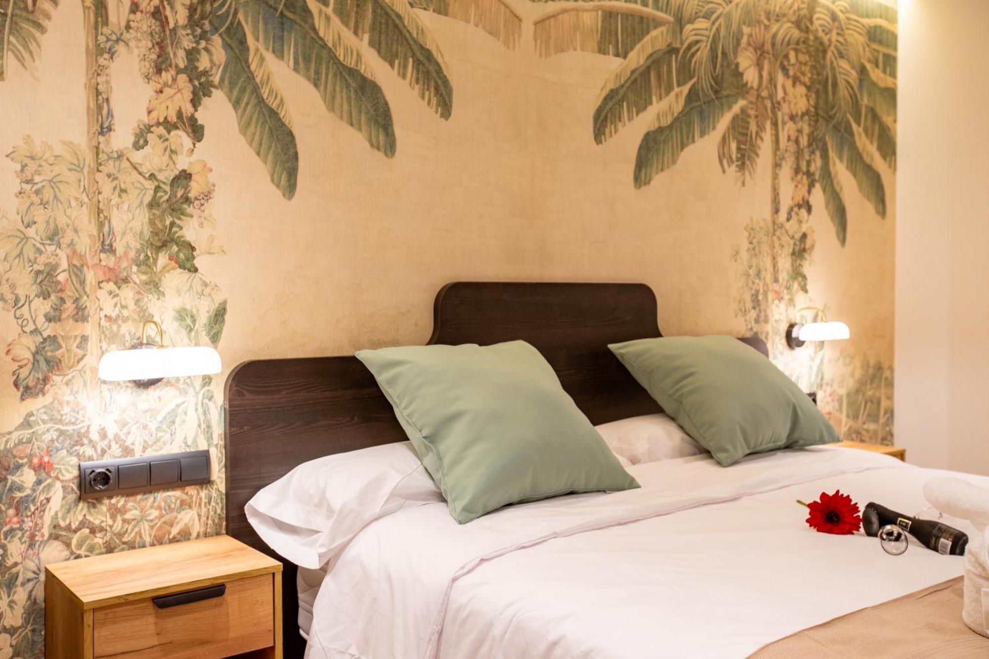 Boutique Rooms Playa Burriana Nerja Exterior foto
