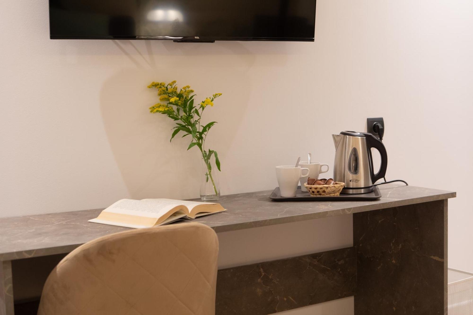 Boutique Rooms Playa Burriana Nerja Exterior foto